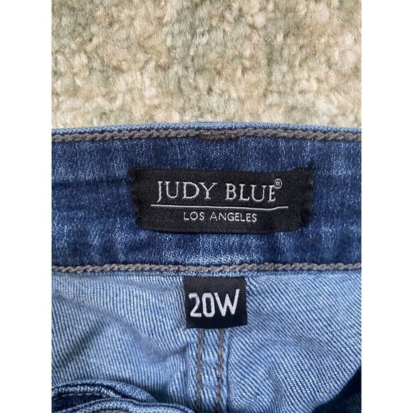 Judy Blue 20W Denim Boyfriend Fit Distressed Jeans Women's - Picture 2 of 9